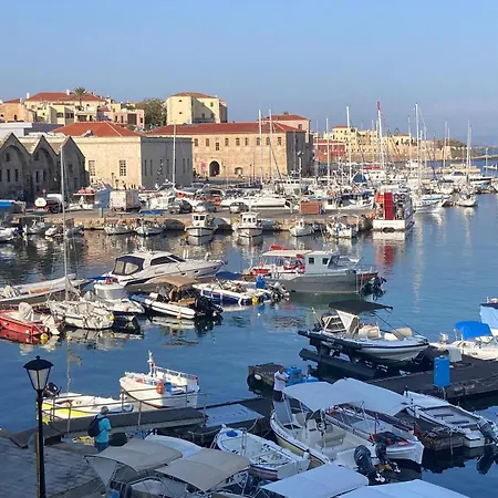 Porto Chania Guest house