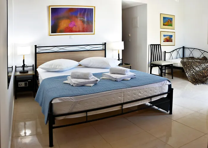 Porto Chania Pensión 4*